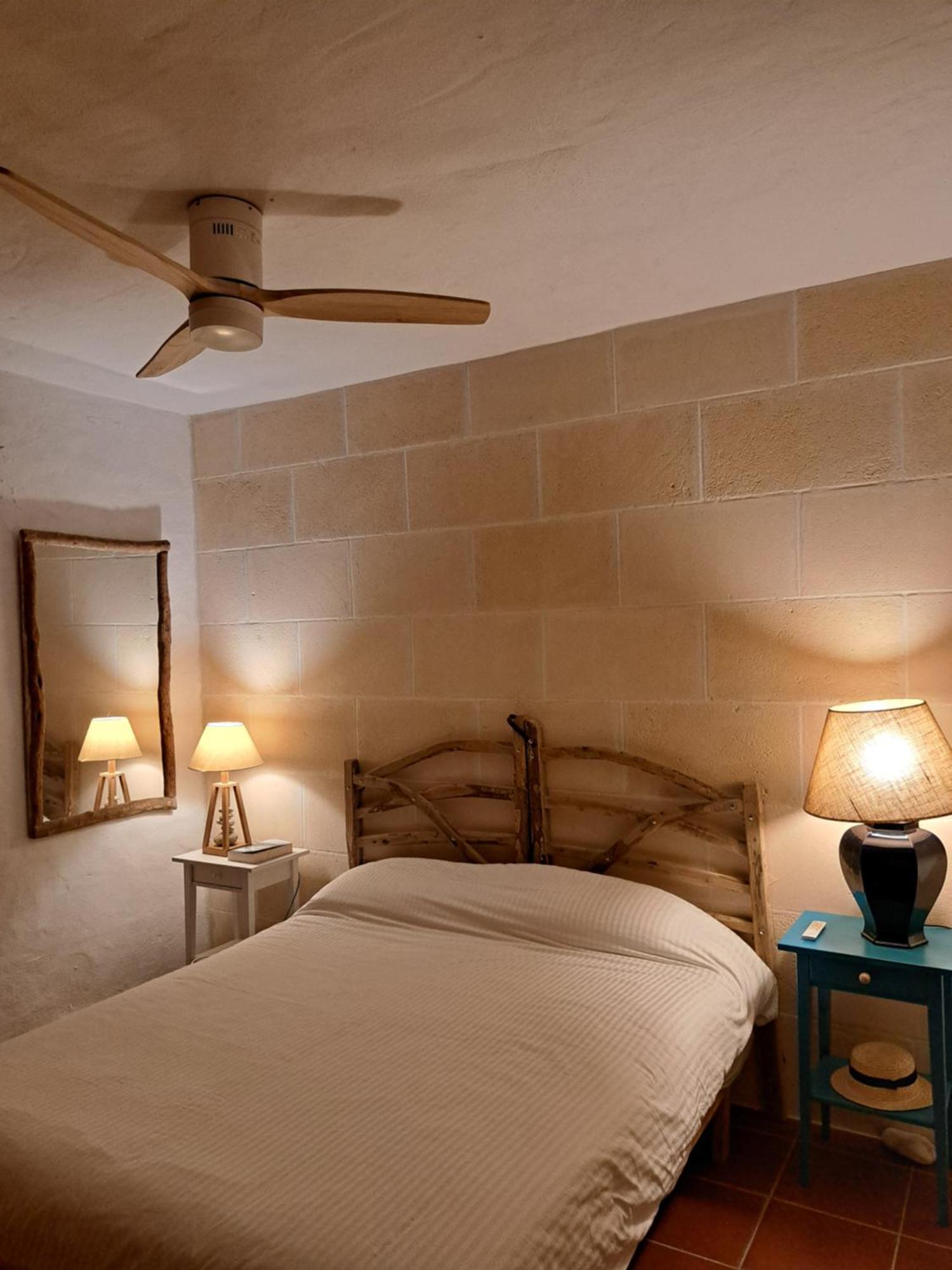 דירות אס מרקדל Casa Con Jardin ,Vistas Al Mar Y Atardecer En Playas De Fornells מראה חיצוני תמונה